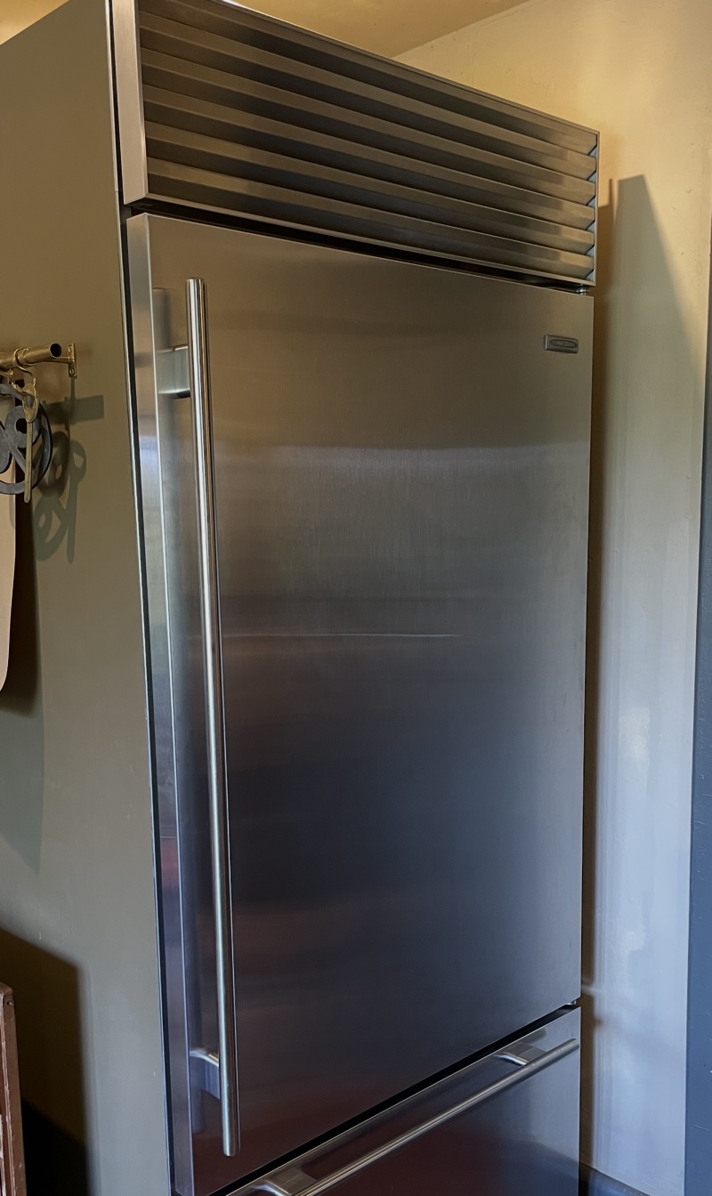 Sub-Zero Condenser